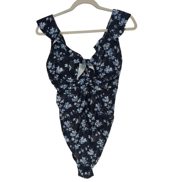 NWT A Pea in the Pod Ruffled Maternity One
Piece Floral Swimsuit Blue Size M - Picture 1 of 6